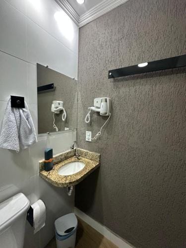 suite no centro de miguel pereira Hotel in Miguel Pereira