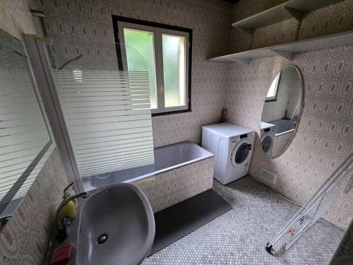 Gite du Puits Tournant - Chambre 1 Hostel in Gien