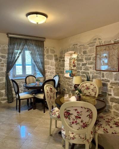 Casa del Sol Rozalija Luxury Rooms Hotel in Kotor Municipality