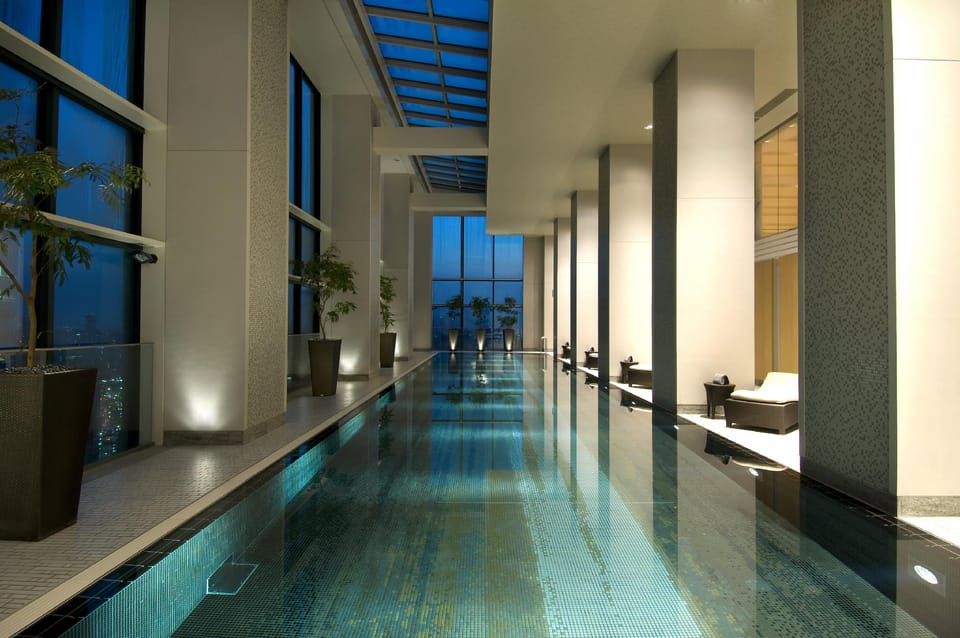 Swimming pool