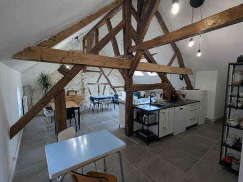 Chambre cosy a Briare, centre-ville, ideale pour cyclistes - FR-1-590-571 Hotel in Centre-Val de Loire