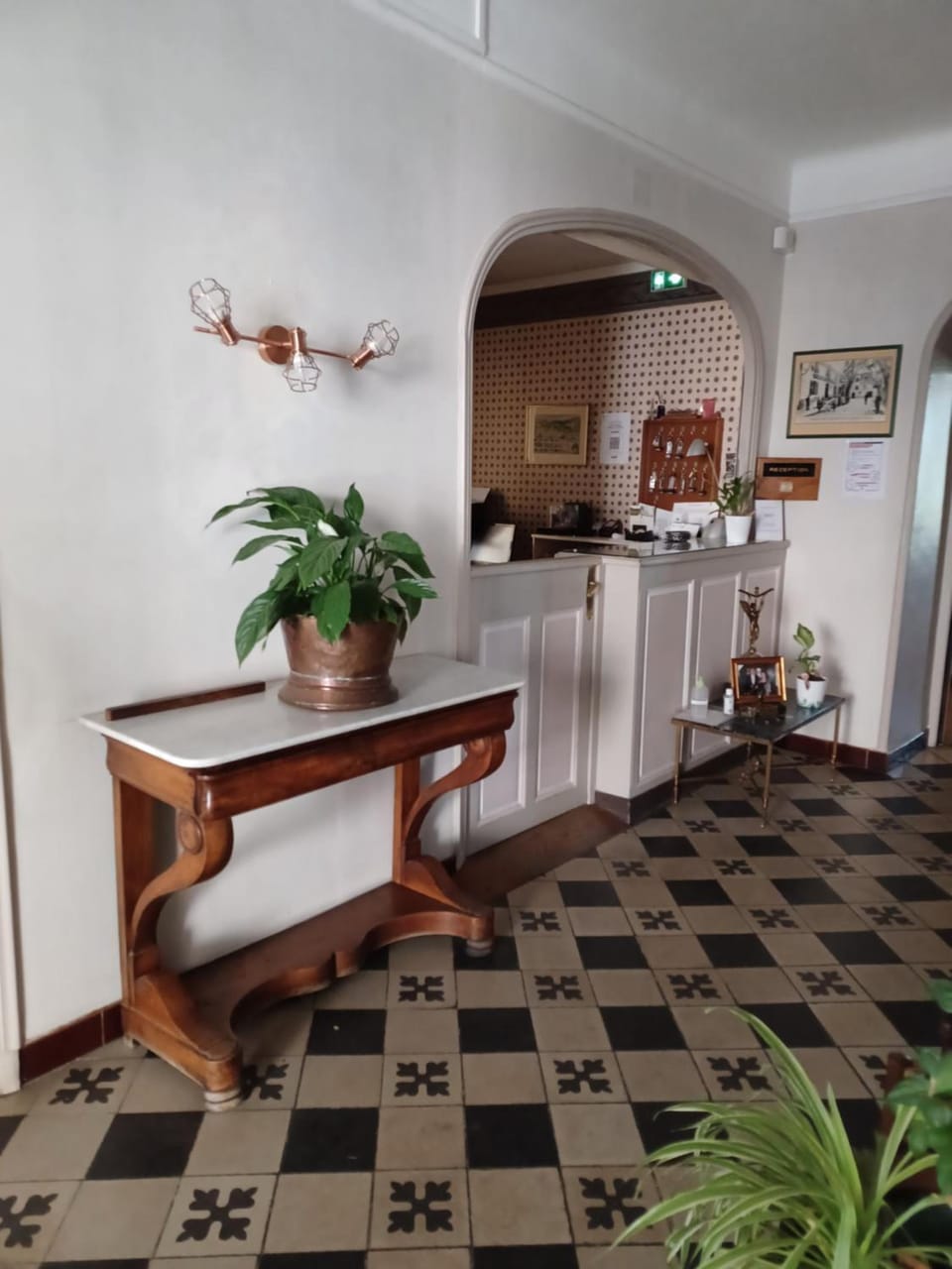 Logis Hotel du Pont d'Or Hotel in Barjols