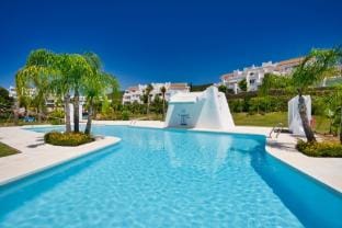 AL-704 ESTEPONA - APARTMENT - ALCAZABA LAGOON Hotel in Costa del Sol
