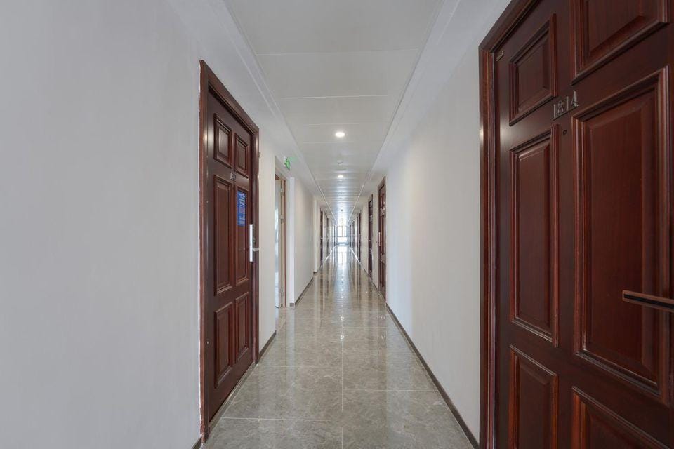 Lanwan Holiday Hotel Apartment (Xiaolongwan Subway Station Branch) Hotel in Nanjing