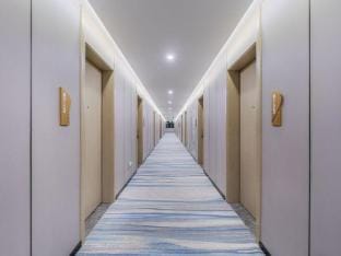 Kyriad Hotel (Yangzhou Slender West Lake Wugang Wanda Plaza) Hotel in Jiangsu