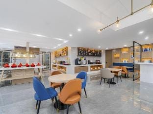 Kyriad Hotel (Yangzhou Slender West Lake Wugang Wanda Plaza) Hotel in Jiangsu