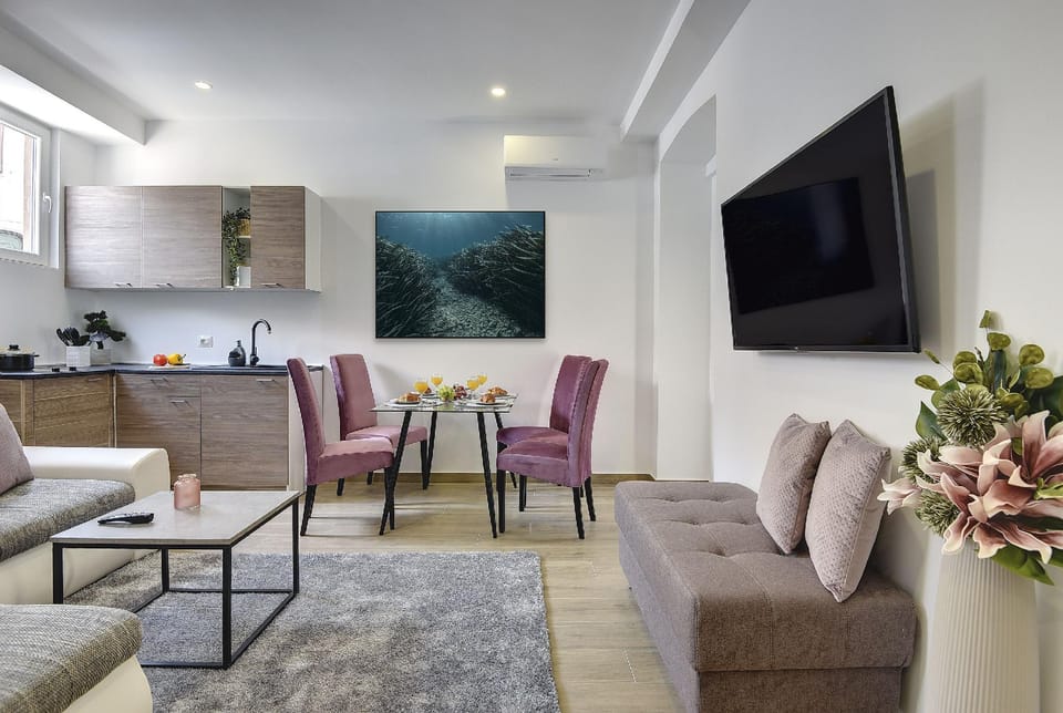 D&A Central Luxury Apartments Hotel in Pula