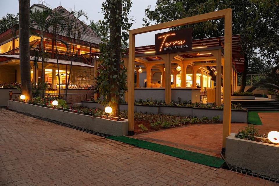 Outpost Hotel in Maharashtra