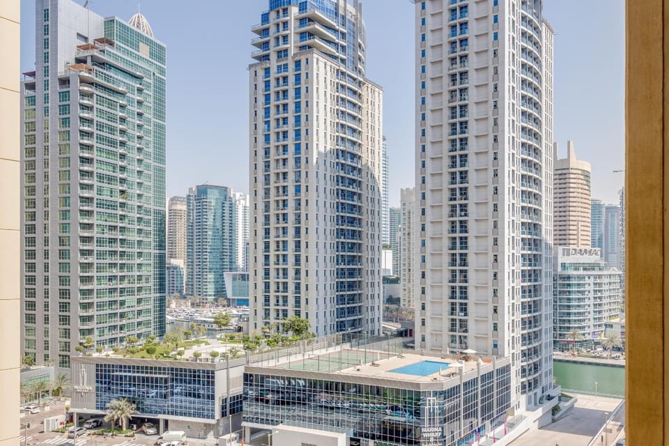 GLOBALSTAY. Modern Ap steps to JBR Beach Hotel in Dubai