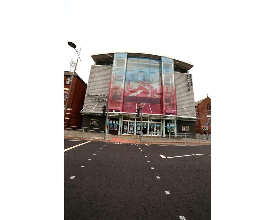 Welcoming Spacious 2-bedroom House in St Helens Hotel in St Helens