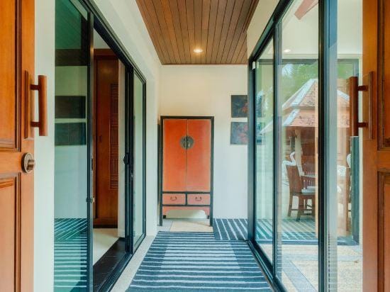 Lotus Pool Villa Your Own Slice Of Island Paradise Hotel in Rawai