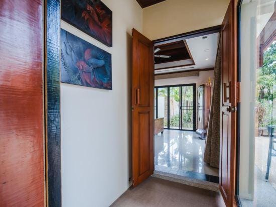 Lotus Pool Villa Your Own Slice Of Island Paradise Hotel in Rawai