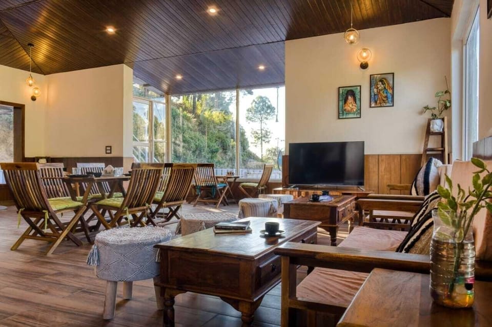 The FrostWood Hotel in Uttarakhand