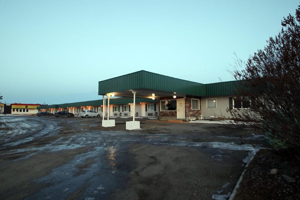 Castle Motel Edson Hotel in Edson