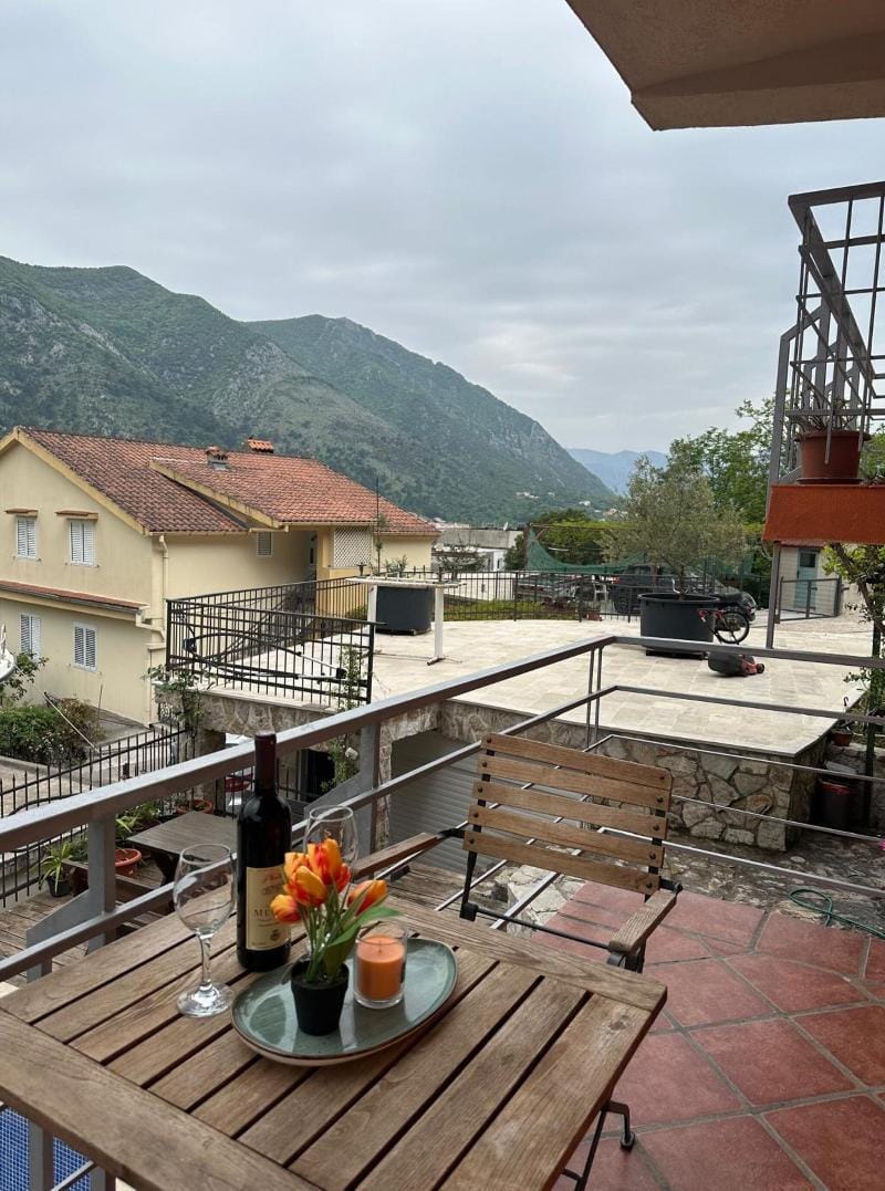 Themis Apart Hotel Hotel in Dobrota