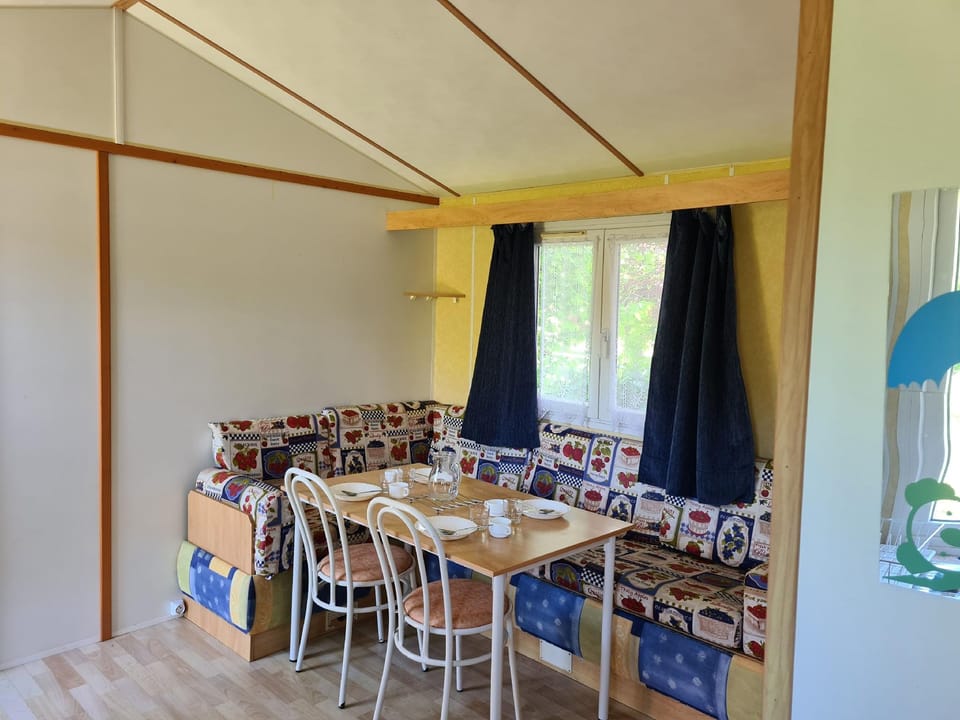 Resort & Camping - Val De Braye Hotel in Centre-Val de Loire