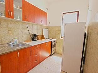 Cozy apartment in Peroj with terrace Hotel in Fažana