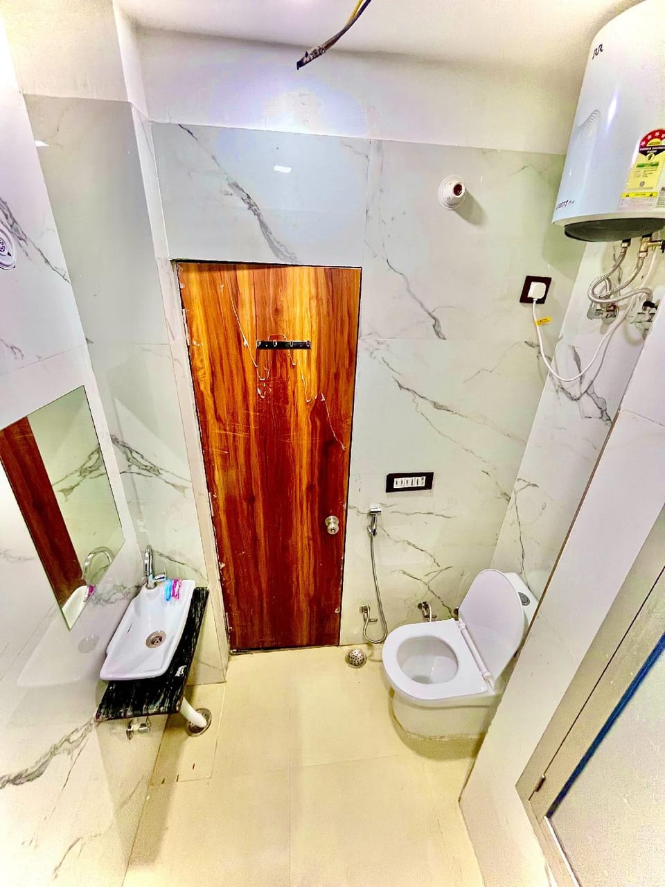 HOTEL SHIVAY PALACE Bed and Breakfast in Uttar Pradesh
