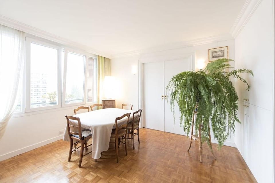 Apartment near Pont de Grenelle Hotel in Paris