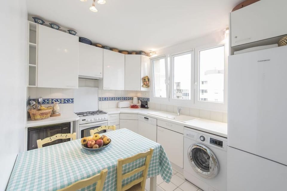 Apartment near Pont de Grenelle Hotel in Paris