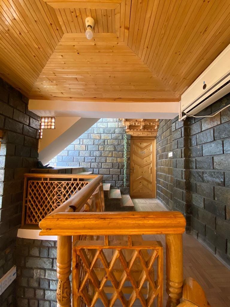 Cozinn A104 Hotel in India
