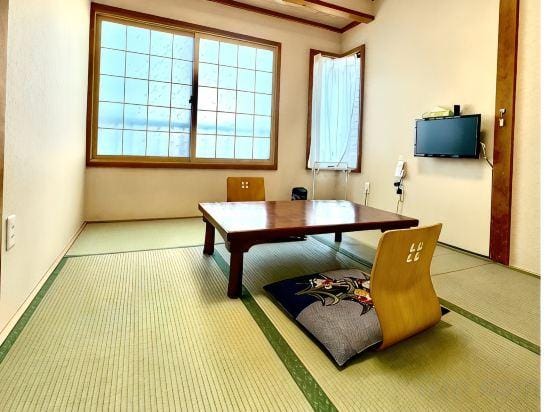 Tsubaki-so Hotel in Japan