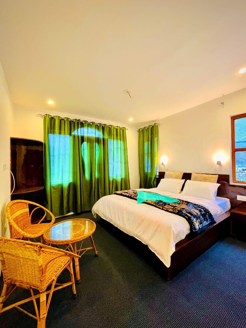 Hotel Golden Peak Sonamarg Hotel in India