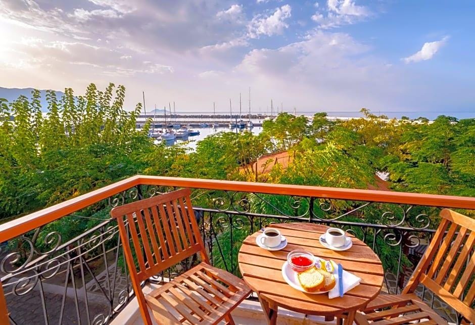 Kerkis Bay Hotel in Samos Prefecture