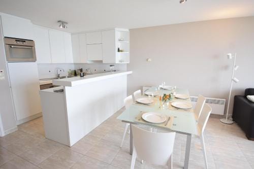 Coastal Apartment in Middelkerke  Steps from the Sea Hotel in Middelkerke