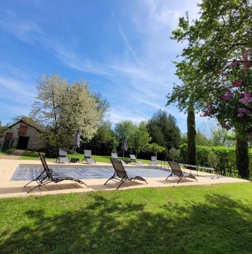La Maison Tuffeau Bed and Breakfast Hotel in Centre-Val de Loire