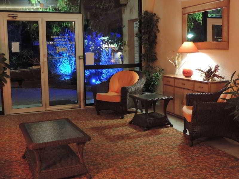 Inter-Hotel La Siesta Hotel in Auvergne-Rhône-Alpes