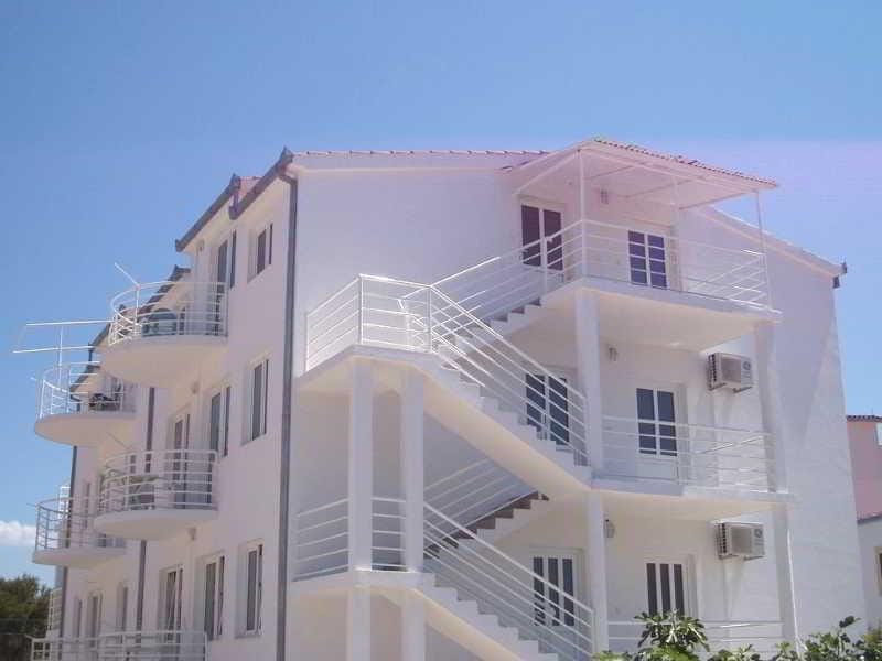 Niko Hotel in Okrug Gornji