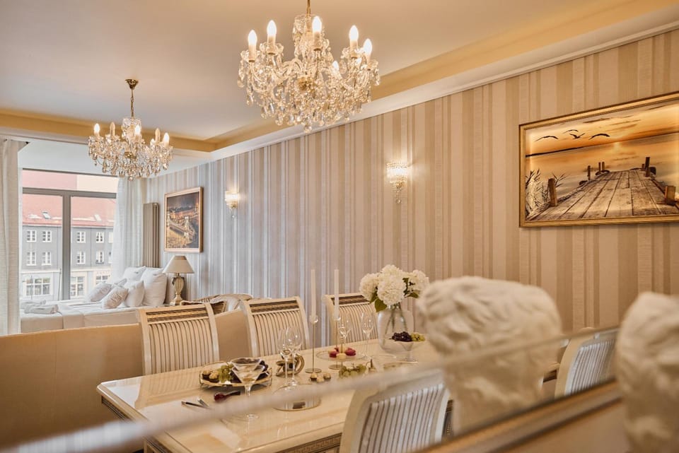 Waterlane Riverside - SPA, Pool, Gym & Parking by Downtown Apartments Apartment hotel in Gdansk