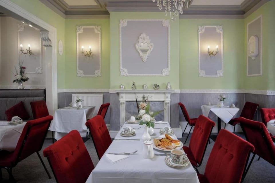 OYO Sonora Park Hotel Hotel in Blackpool