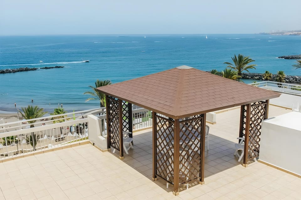 Ona Palm Beach Hotel in Playa de las Americas