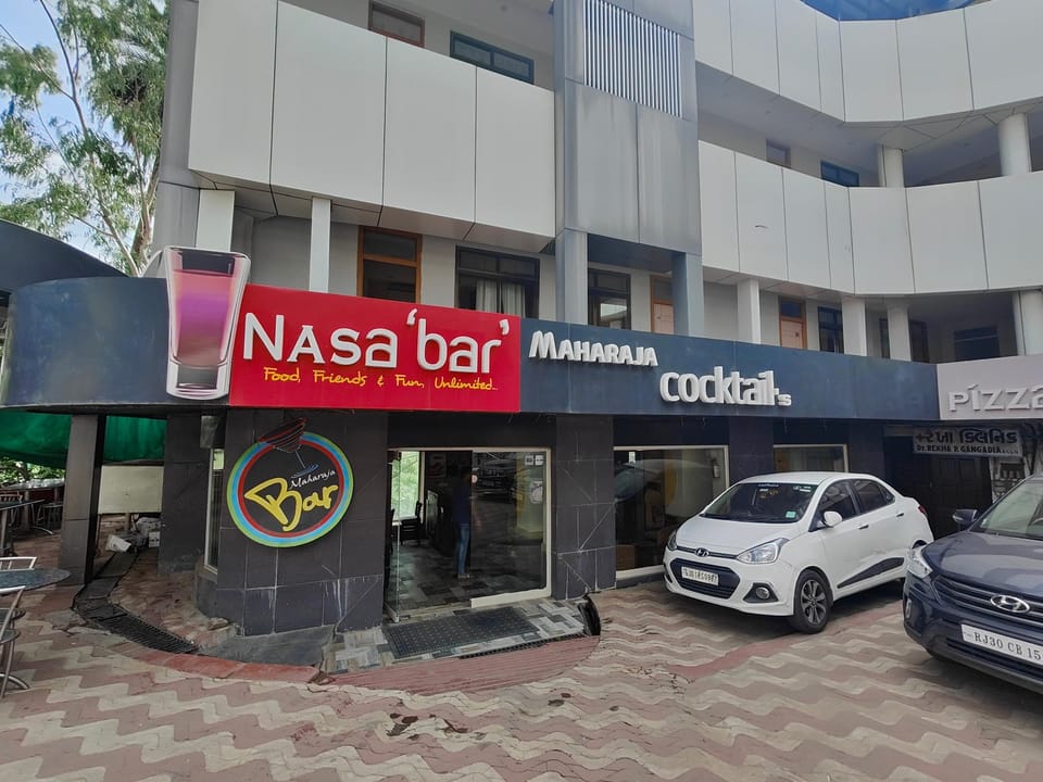 Bar/lounge