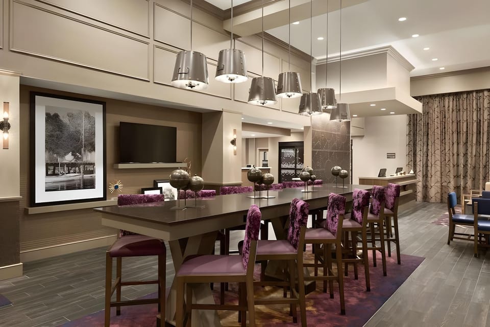 Hampton Inn & Suites Seattle/Renton Hotel in Renton