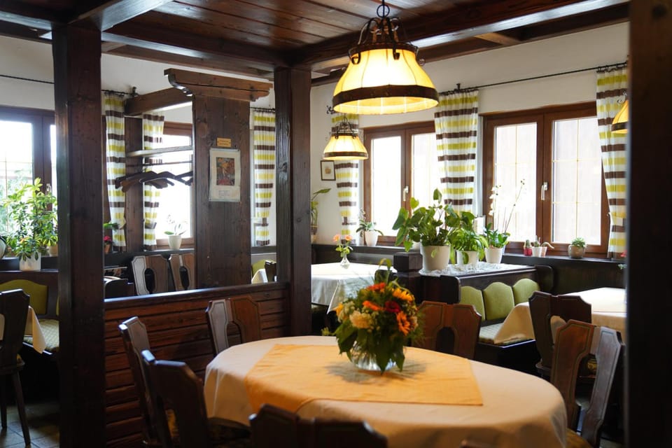 Gasthaus Zur Rose Inn in Bad Mergentheim