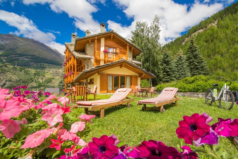 Hotel Le Bouquet - Adults Only Hotel in Cogne