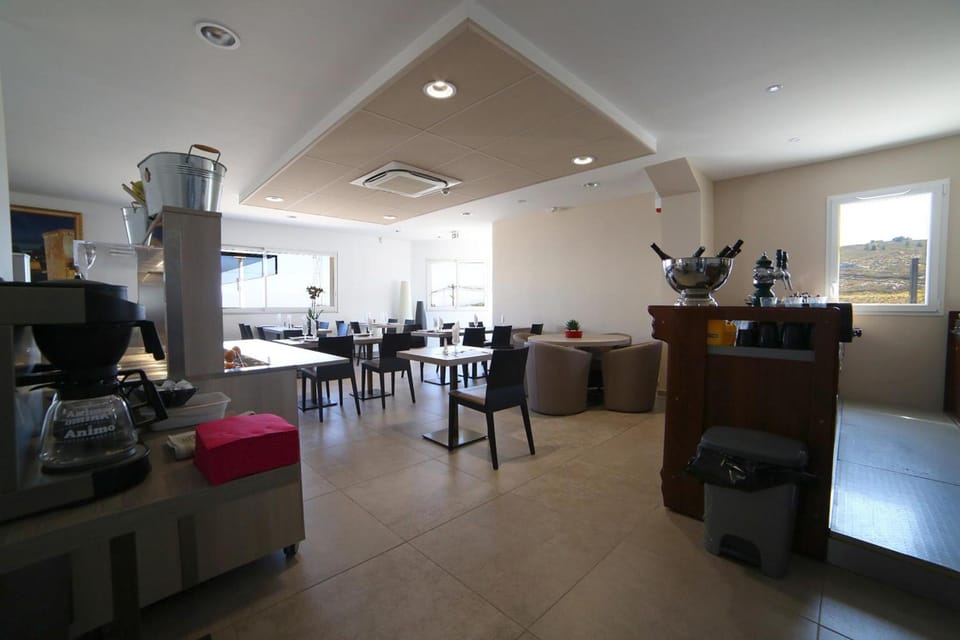 Hotel Restaurant les Pielettes Hotel in Marseille