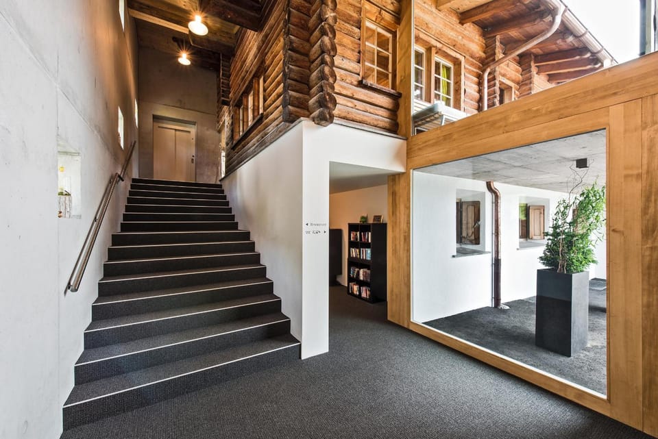 Hotel Ustria Parlatsch Hotel in Canton of Grisons