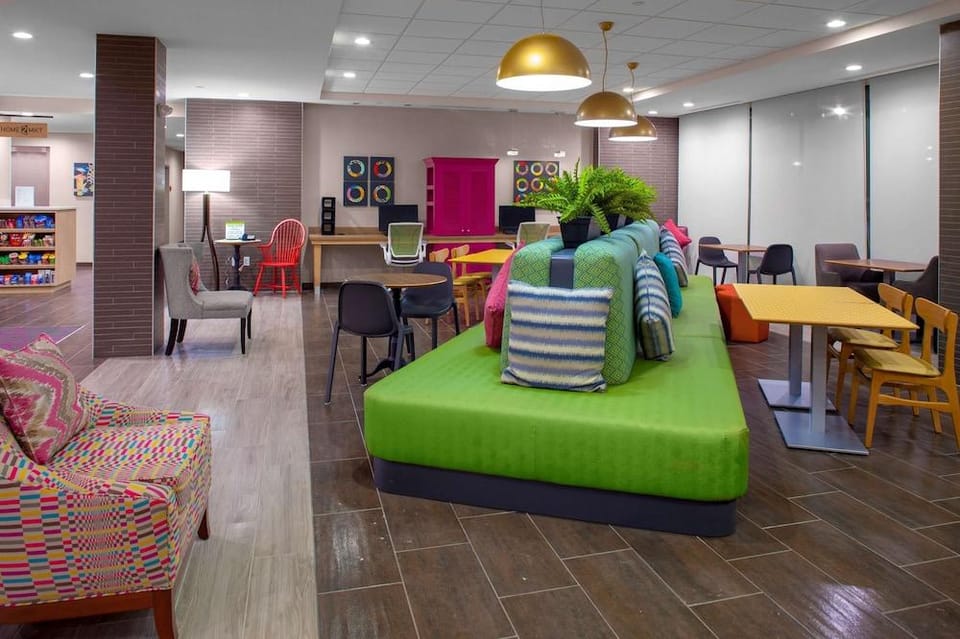 HOME2 SUITES BY HILTON LAKE CHARLES Hotel in Lake Charles
