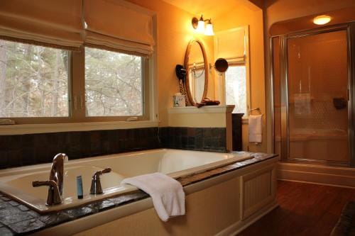 The Grand Treehouse Resort Hotel in Eureka Springs