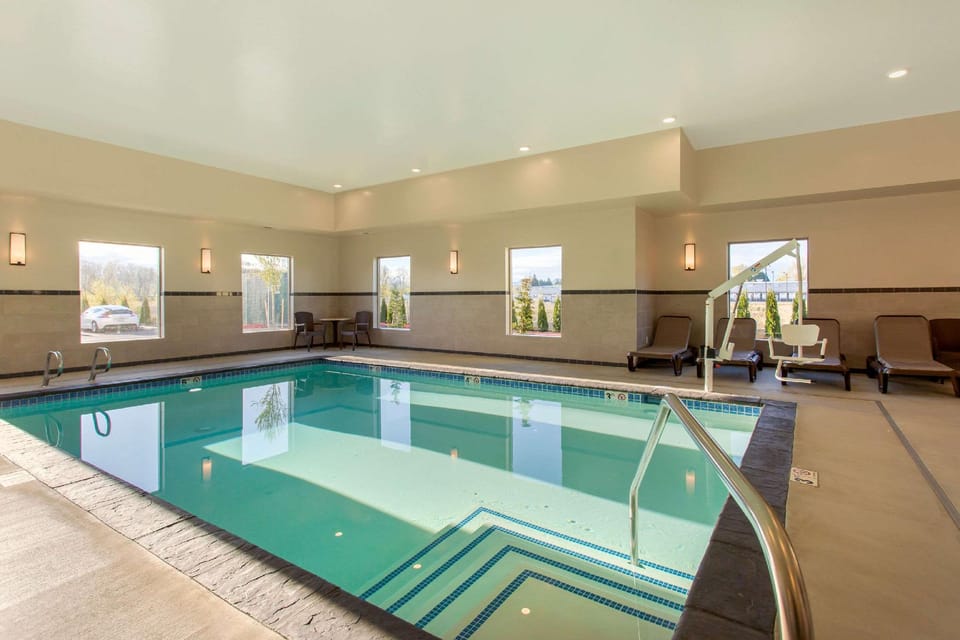 Comfort Suites Burlington near I-5 Hotel in Mount Vernon