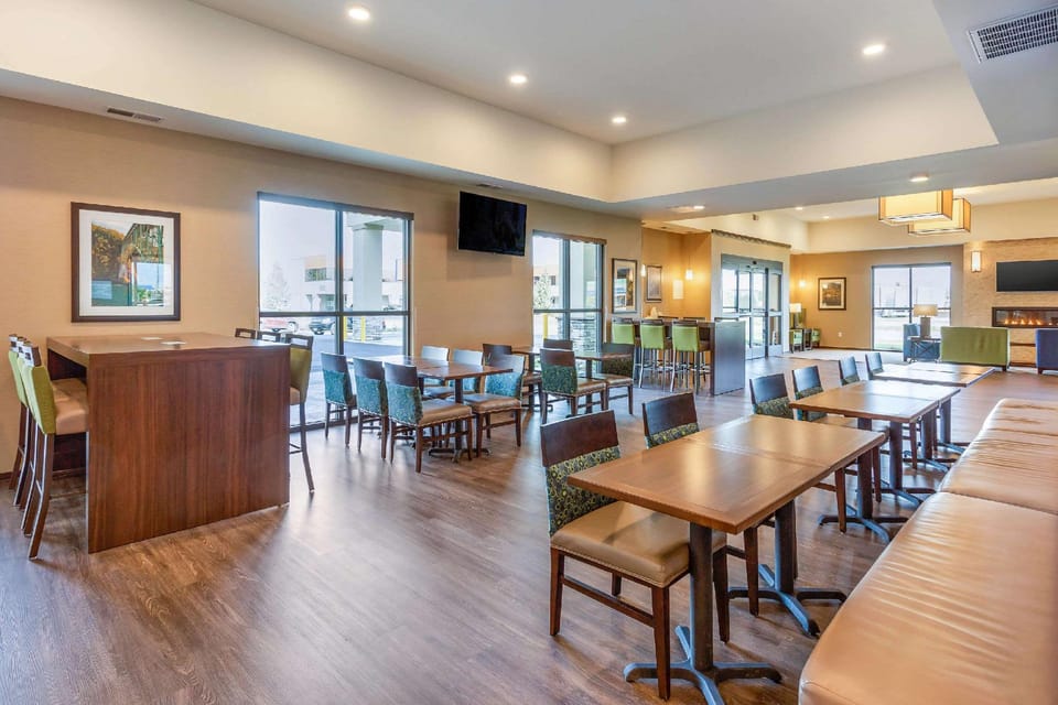 Comfort Suites Burlington near I-5 Hotel in Mount Vernon