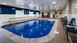 Best Western Plus Bolingbrook Hotel in Bolingbrook