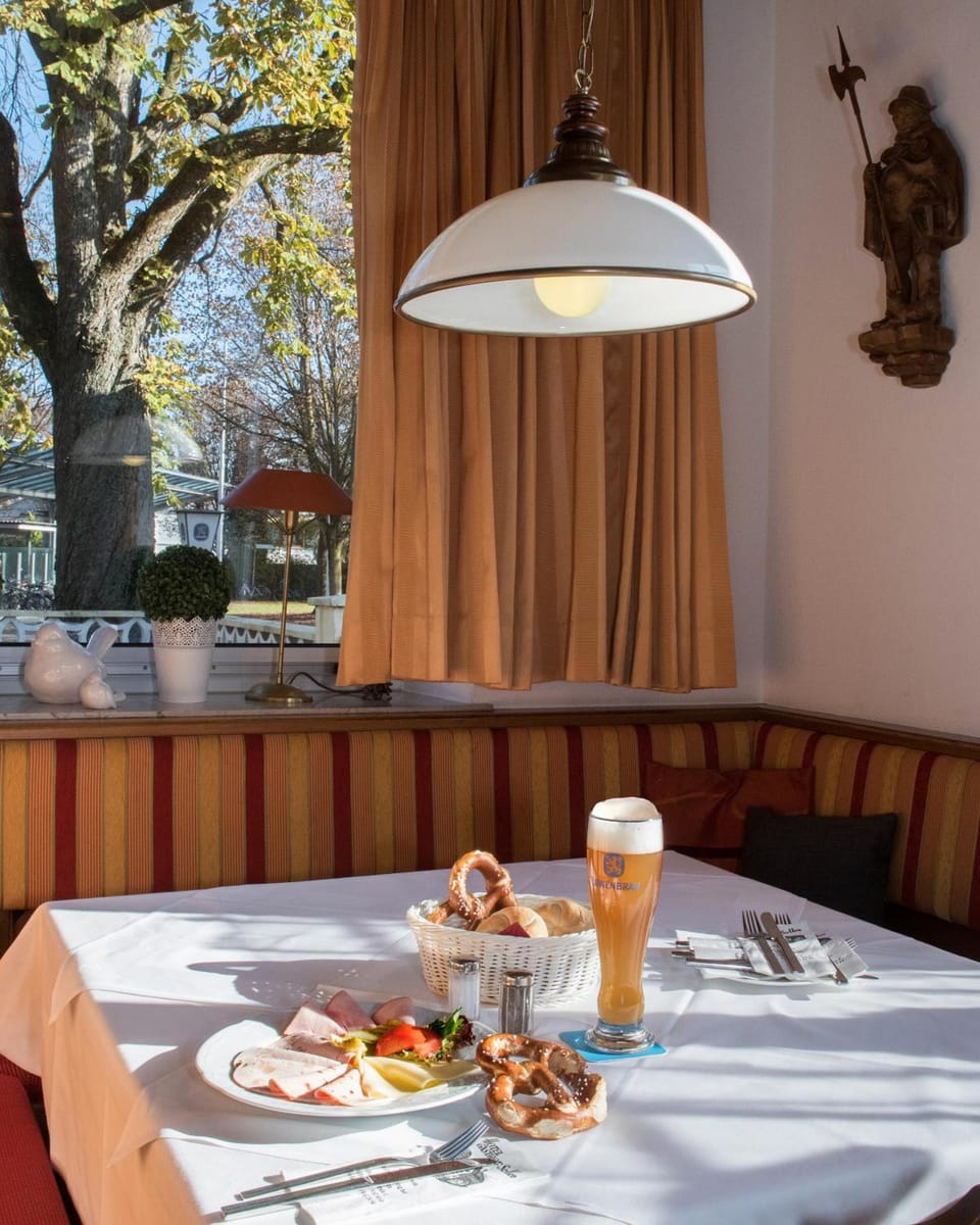 Hotel und Gasthof Soller Hotel in Garching