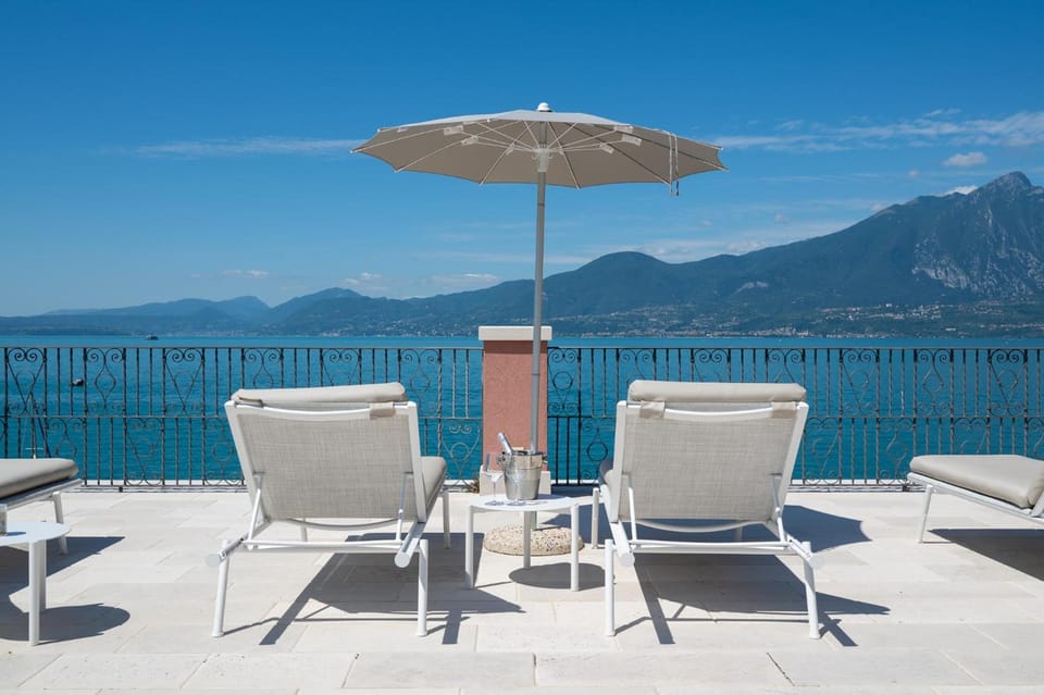 Hotel Villa Leopardi 4S - Adults only Hotel in Torri del Benaco
