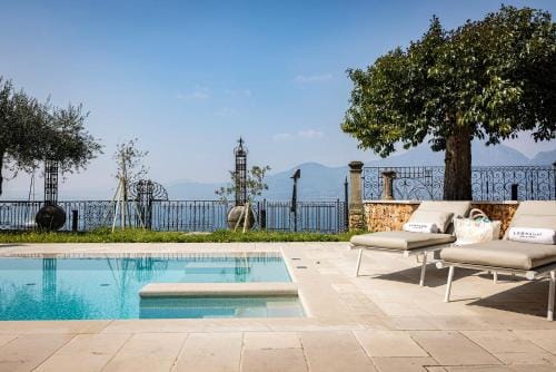 Hotel Villa Leopardi 4S - Adults only Hotel in Torri del Benaco