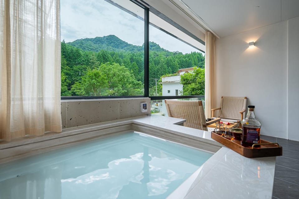 Private pool